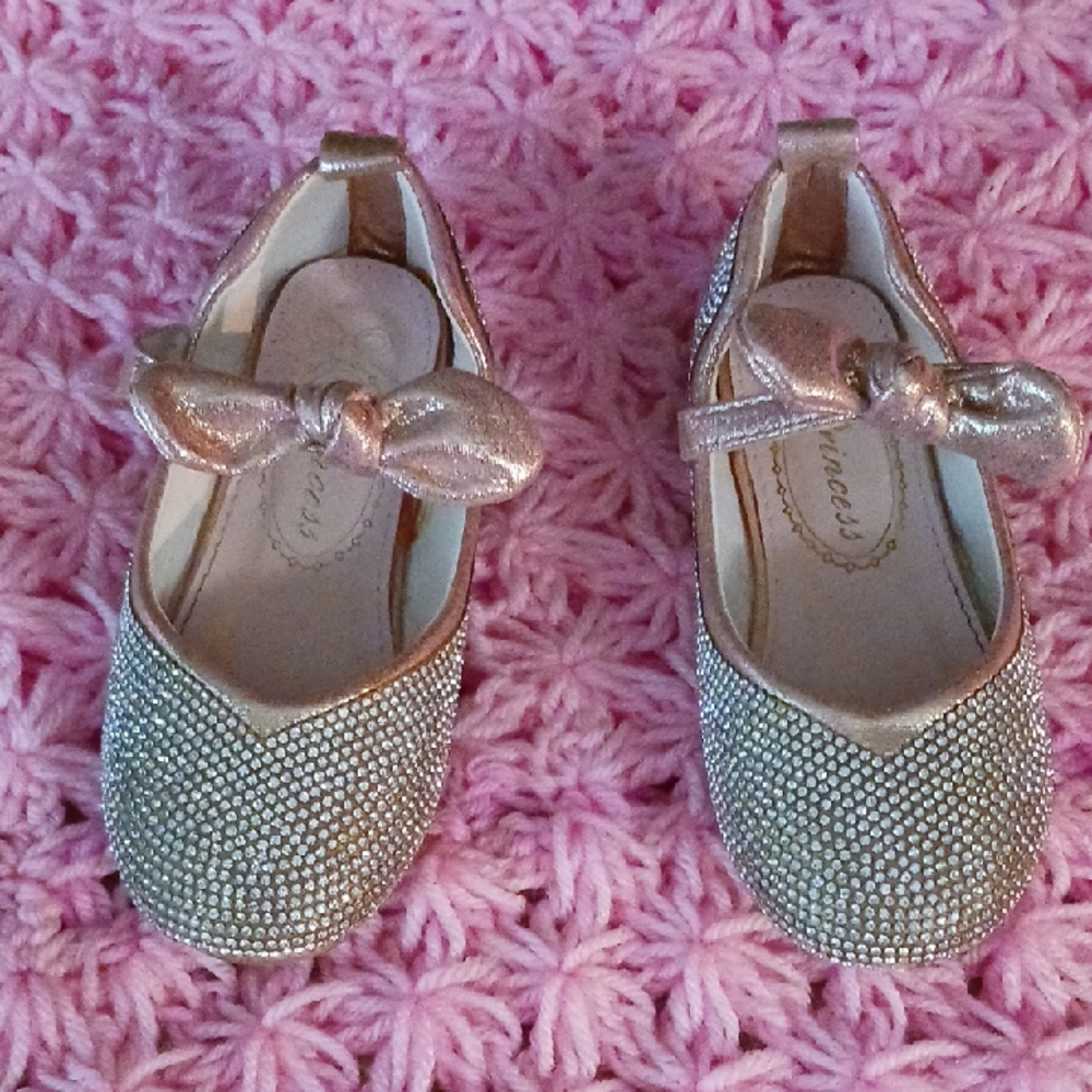Prince Kids Silver Dress Shoes with Bow